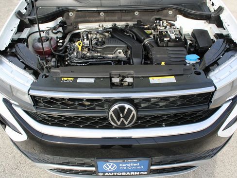 Certified 2023 Volkswagen Taos SE w/ Panoramic Sunroof Package image 29