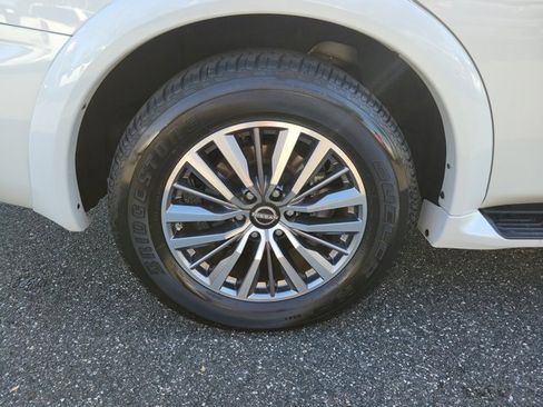 Certified 2022 Nissan Armada SL w/ Captain's Chairs Package image 7