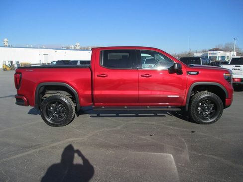 Used 2023 GMC Sierra 1500 Elevation image 3