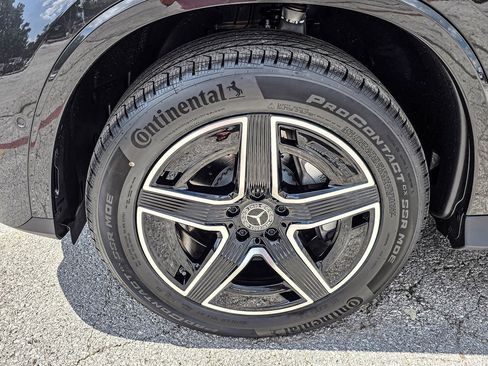 New 2025 Mercedes-Benz GLC 350e 4MATIC image 8