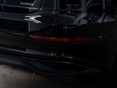 Used 2020 Audi Q8 Premium w/ Black Optic Package image 29