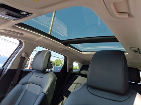 Certified 2023 Kia Sportage EX w/ EX Premium Package AWD/4WD image 13