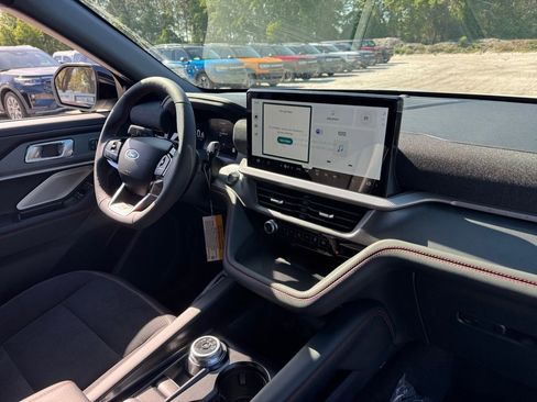 New 2026 Ford Explorer ST RWD image 21