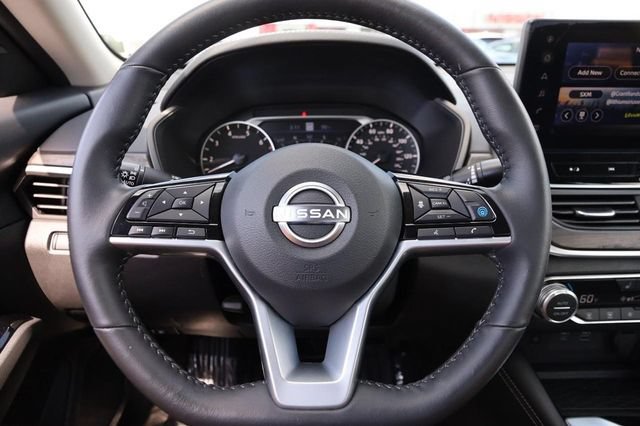 Certified 2025 Nissan Altima 2.5 SL FWD image 11