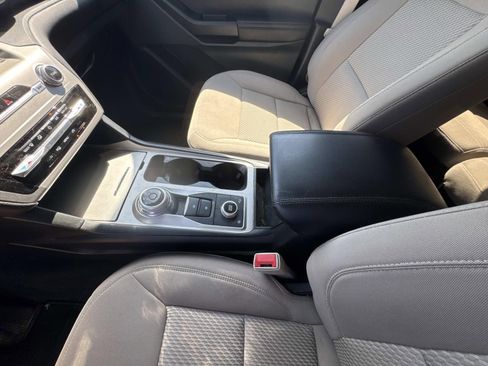 Used 2023 Ford Explorer 4WD image 25