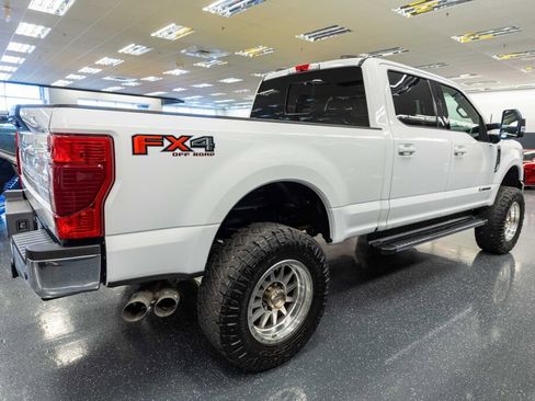 Used 2021 Ford F250 Lariat w/ Lariat Value Package image 6