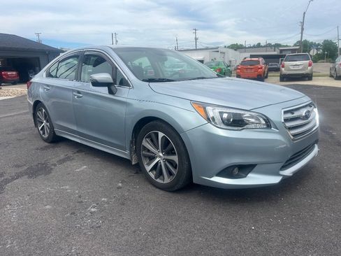 Used 2015 Subaru Legacy 3.6R Limited AWD/4WD image 3