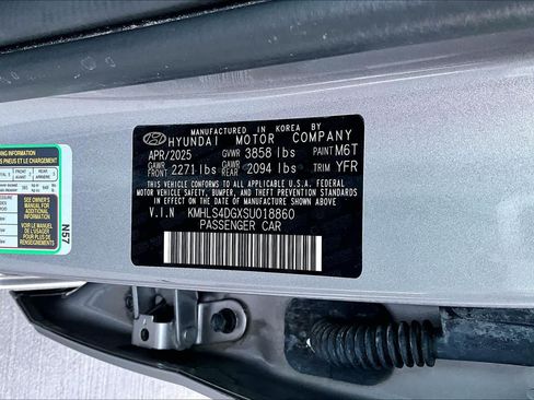 Used 2024 Hyundai Elantra Limited FWD image 32