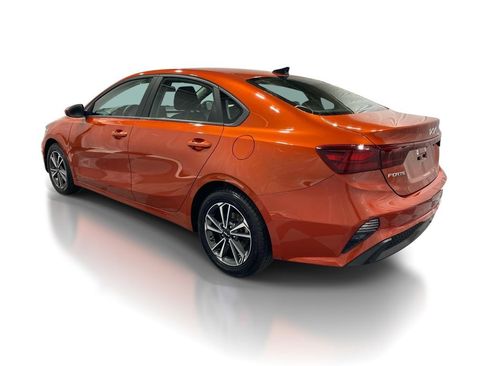 Used 2023 Kia Forte LXS FWD image 2