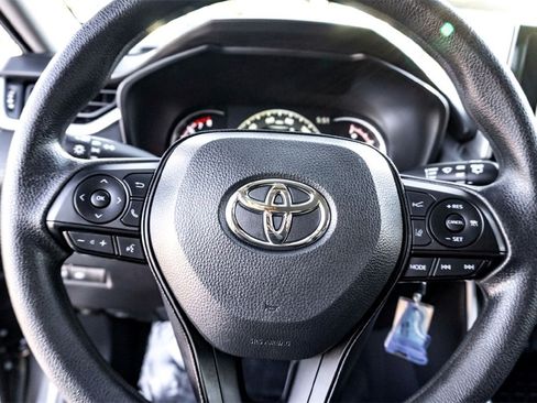 Used 2025 Toyota RAV4 LE image 17