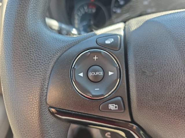 Used 2016 Honda HR-V EX image 17