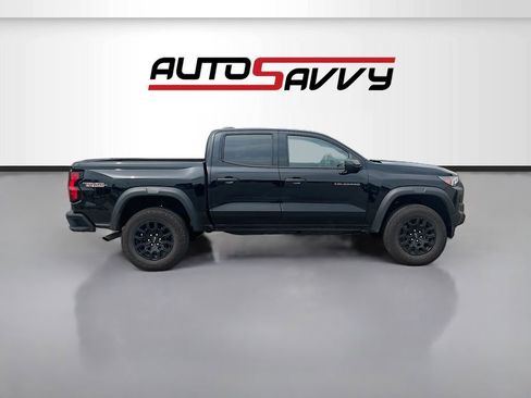 Used 2025 Chevrolet Colorado Trail Boss AWD/4WD image 8