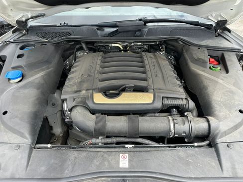Used 2016 Porsche Cayenne AWD/4WD image 20