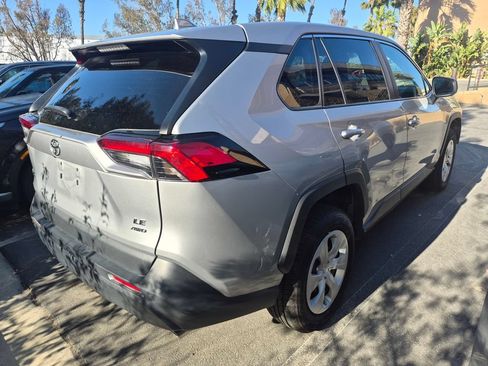 Used 2024 Toyota RAV4 LE AWD/4WD image 5