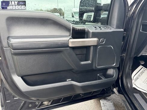 Used 2019 Ford F250 Platinum w/ Platinum Ultimate Package image 11