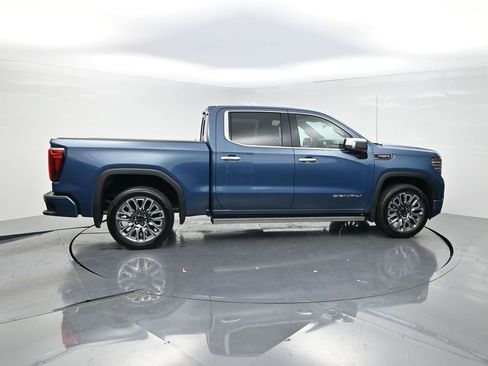 Used 2025 GMC Sierra 1500 Denali Ultimate AWD/4WD image 4