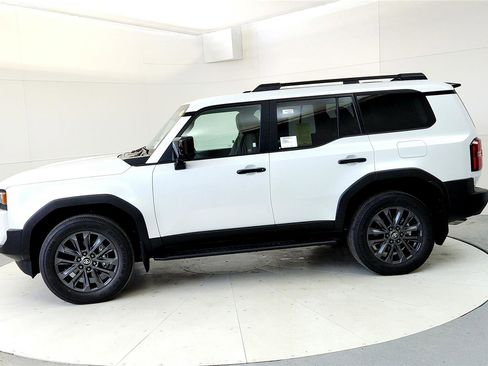 Used 2026 Toyota Land Cruiser w/ Premium Package image 3