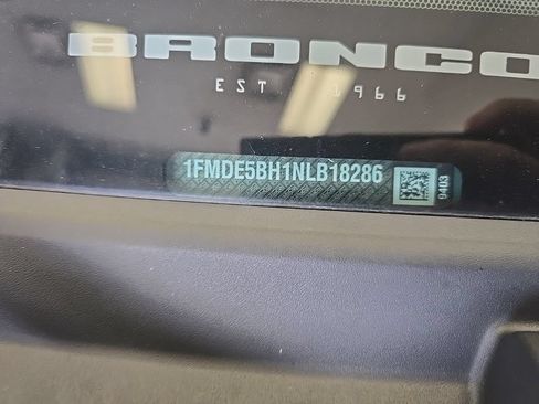 Used 2022 Ford Bronco Black Diamond AWD/4WD image 9