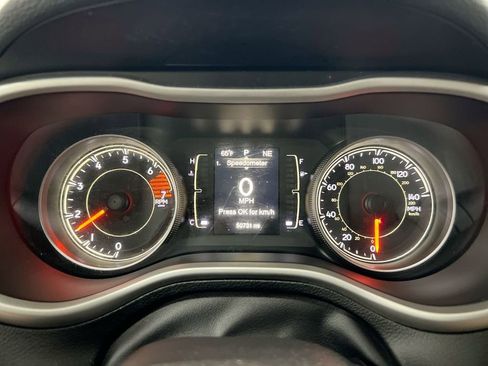 Used 2016 Jeep Cherokee Sport FWD image 15