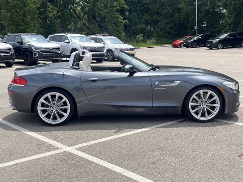 Used 2016 BMW Z4 sDrive35i RWD image 16