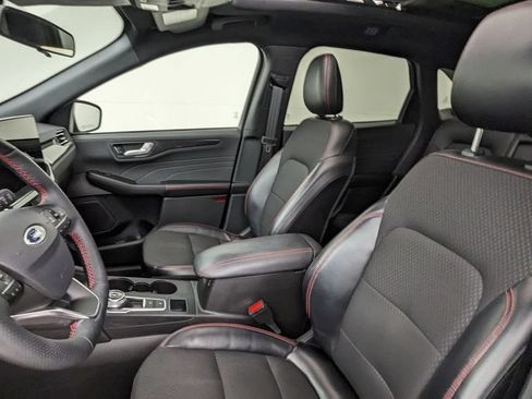 Certified 2024 Ford Escape ST-Line w/ Tech Pack #1 AWD/4WD image 2