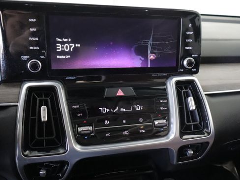 Used 2023 Kia Sorento SX Prestige image 13
