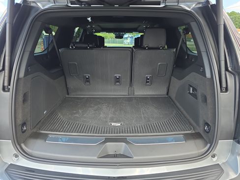 Certified 2026 Cadillac Escalade ESV Sport w/ Touring Package AWD/4WD image 13