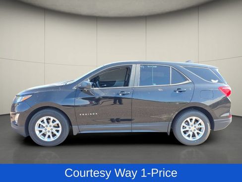 Used 2020 Chevrolet Equinox LS w/ LS Convenience Package FWD image 5