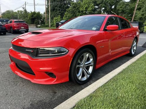 Used 2022 Dodge Charger R/T RWD image 4