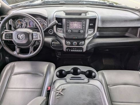 Used 2022 RAM 3500 Tradesman w/ Chrome Appearance Group AWD/4WD image 14