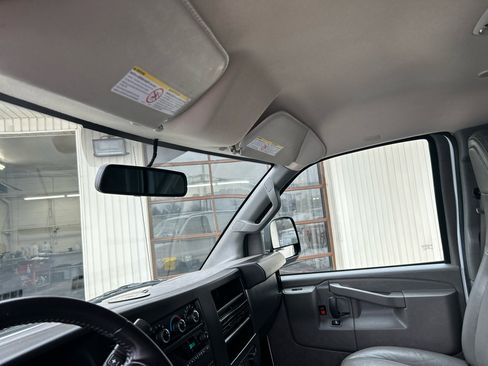 Used 2023 GMC Savana 2500 w/ Driver Convenience Package image 11