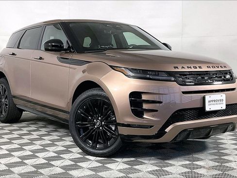 Used 2024 Land Rover Range Rover Evoque Dynamic SE image 12