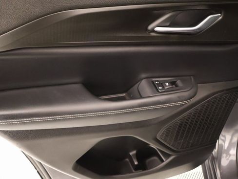 Used 2023 Jeep Grand Cherokee Altitude image 16