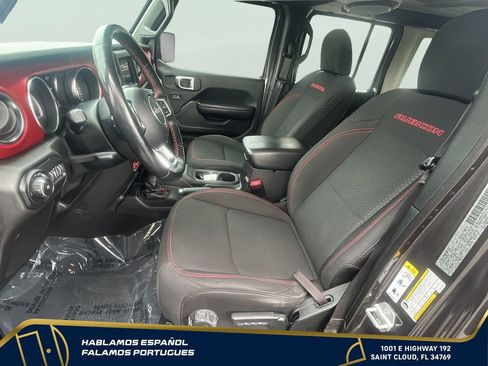 Used 2020 Jeep Wrangler Unlimited Rubicon w/ Cold Weather Group AWD/4WD image 14