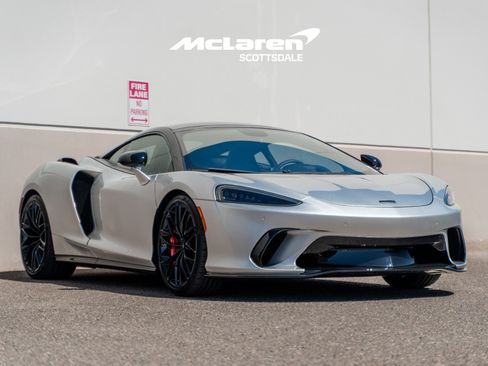 New 2026 McLaren GTS image 9