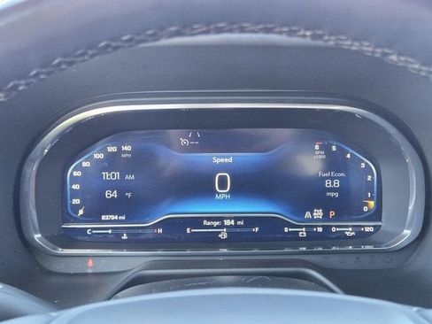 Used 2023 Chevrolet Suburban Premier image 17