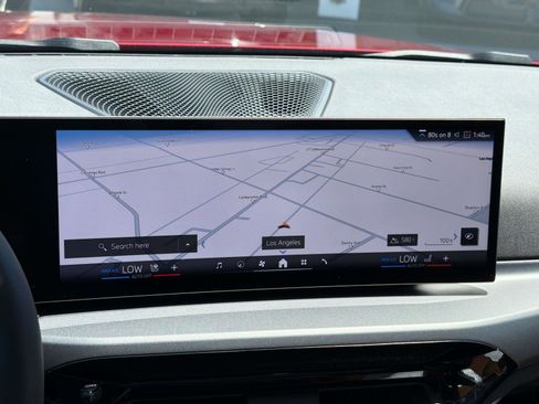 Used 2025 BMW 230i Coupe w/ Premium Package RWD image 13