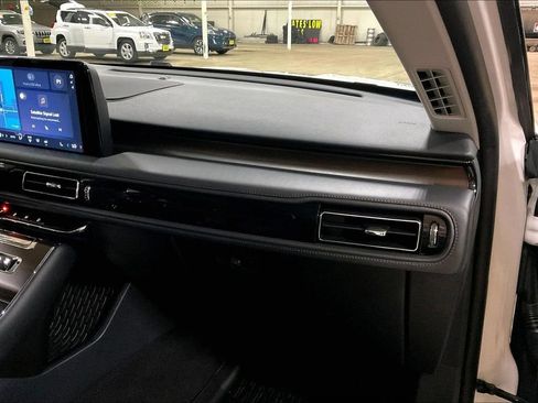 Used 2025 Lincoln Aviator Reserve w/ Jet Appearance Package AWD/4WD image 15
