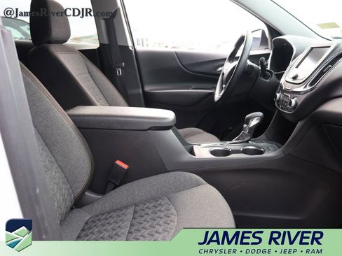 Used 2024 Chevrolet Equinox LT AWD/4WD image 9
