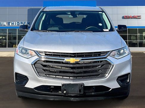 Used 2021 Chevrolet Traverse LS image 2