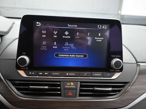 Used 2023 Nissan Altima 2.5 SV image 13