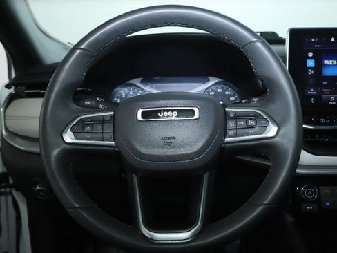Used 2025 Jeep Compass Limited AWD/4WD image 21