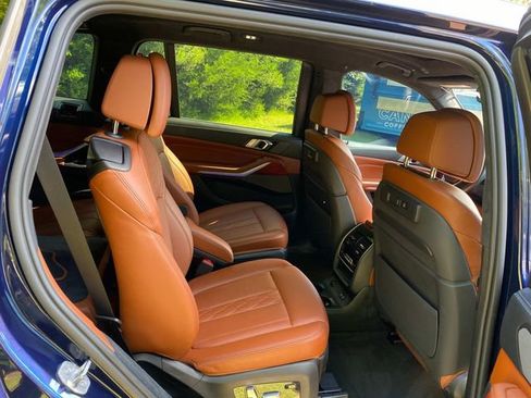 Used 2022 BMW ALPINA XB7 AWD/4WD image 36
