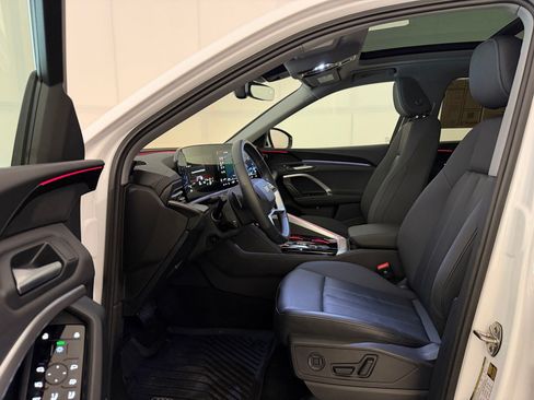 Used 2025 Audi Q5 Premium w/ Convenience Package AWD/4WD image 5