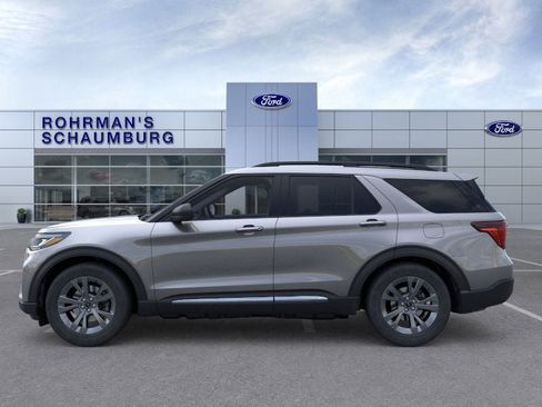 New 2025 Ford Explorer Active w/ Active Comfort Package image 3
