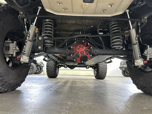 Used 2016 Jeep Wrangler Unlimited Rubicon AWD/4WD image 14