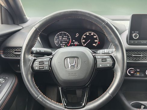 Used 2025 Honda HR-V Sport image 9