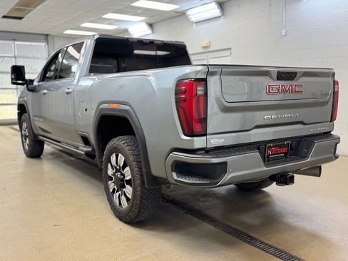 Used 2024 GMC Sierra 3500 Denali w/ Denali Reserve Package AWD/4WD image 8