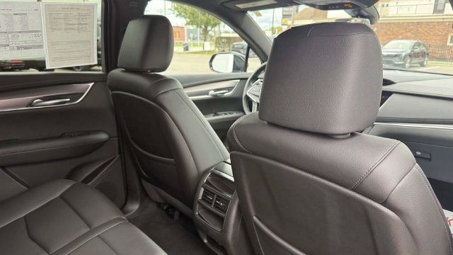 Certified 2024 Cadillac XT5 Luxury w/ LPO, Floor Liner Package AWD/4WD image 54
