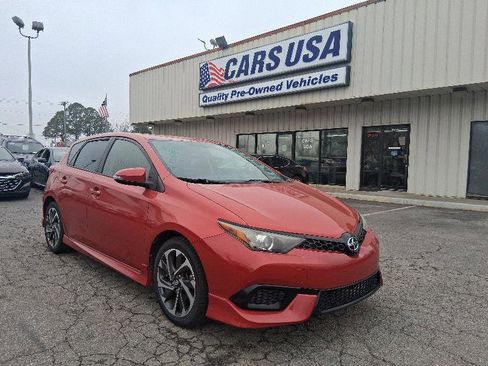 Used 2016 Scion iM image 1